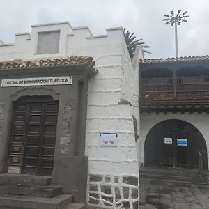 Santa Catalina Queen Apartment